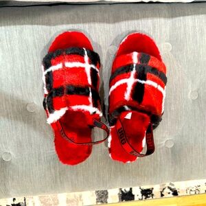 UGG Slide Slippers- new-never worn.